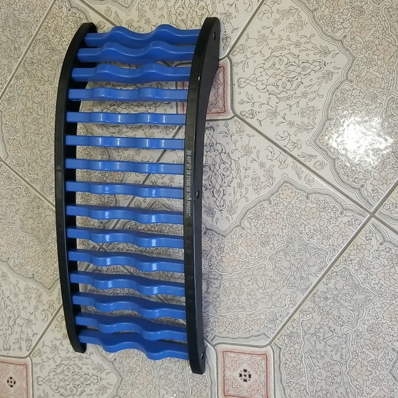 Back Pain Reliever from Hammacher Schlemmer - Picture 4 of 6